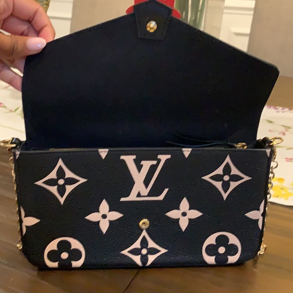 💎RARE💎 Louis Vuitton Crafty Felicie Pochette - Picture 4 of 16